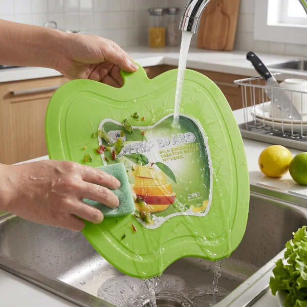 2 in 1 Knife & Cutting Board Set - Image 3
