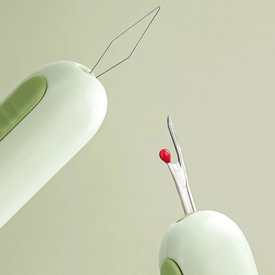 2 in-1 Needle Threader Seam Ripper - Image 3