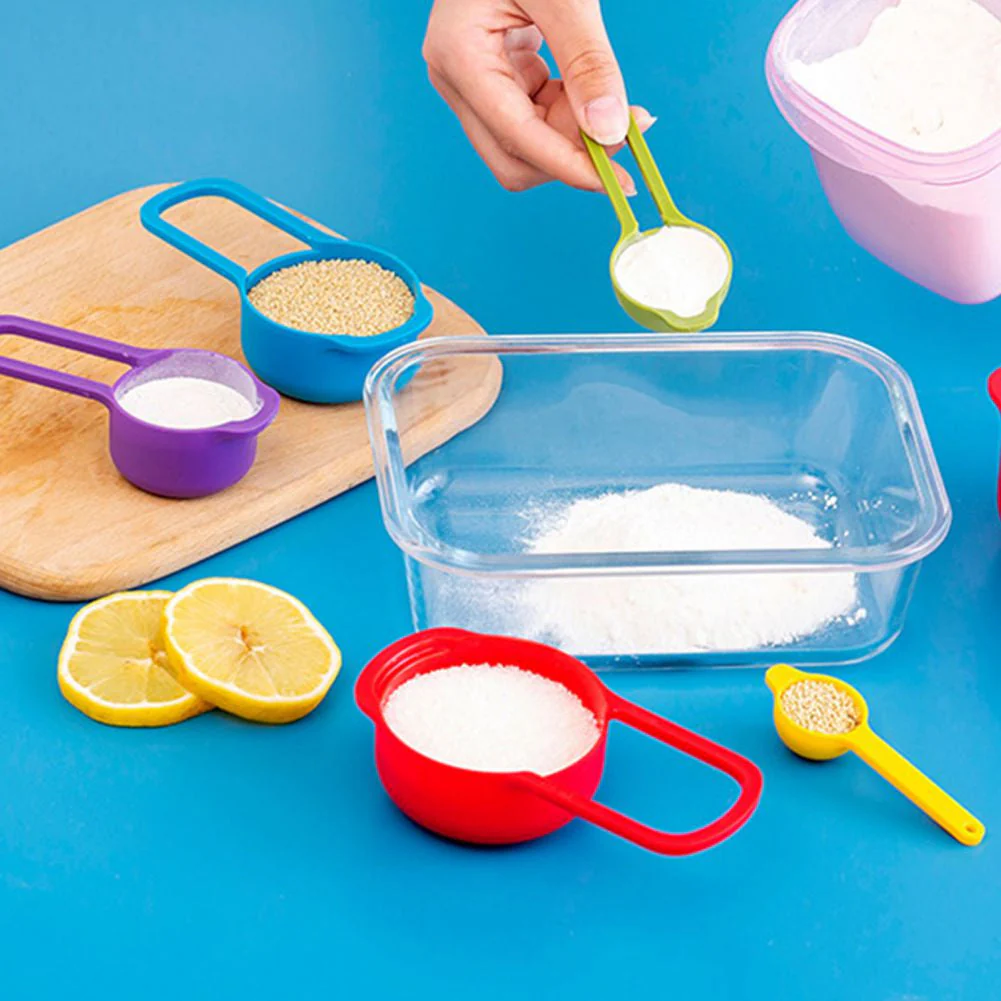 6pcs Plastic Measuring Spoon Set with Scale Measuring Cup. - Image 3
