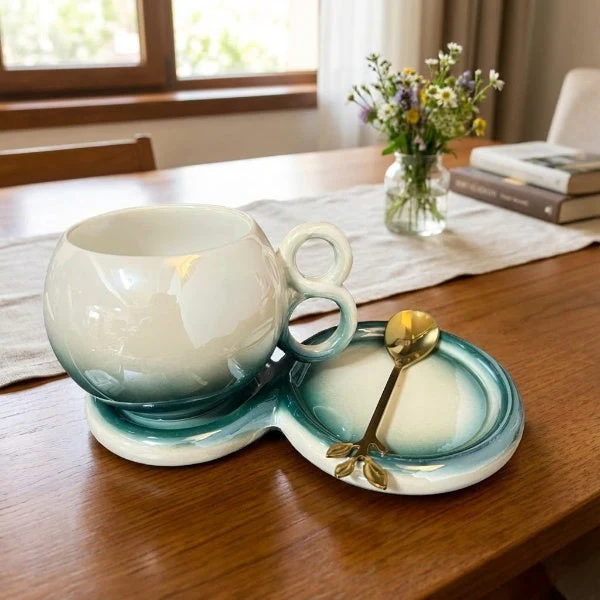Gradient Ceramic Cup with Sausar & Spoon - Image 3