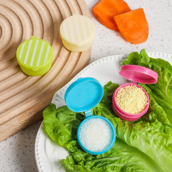 Pack of 4- Mini Portable Sauce Salad Seasoning Bottles - Image 2