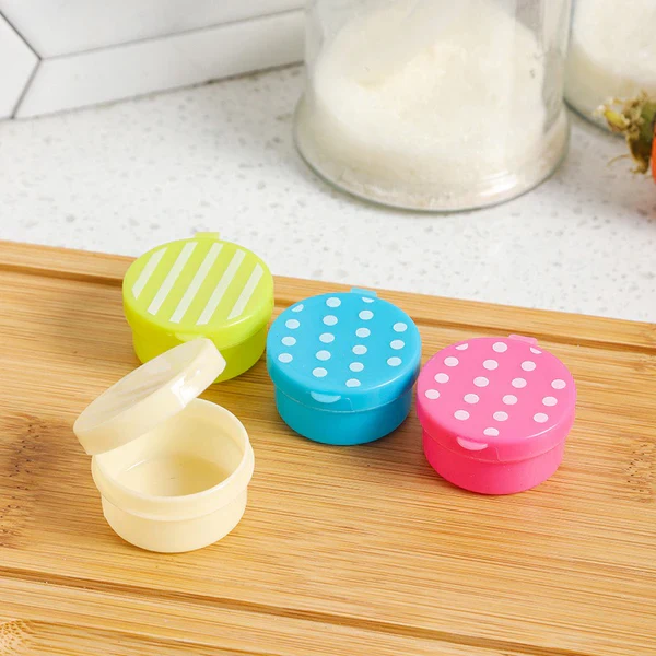 Pack of 4- Mini Portable Sauce Salad Seasoning Bottles - Image 4