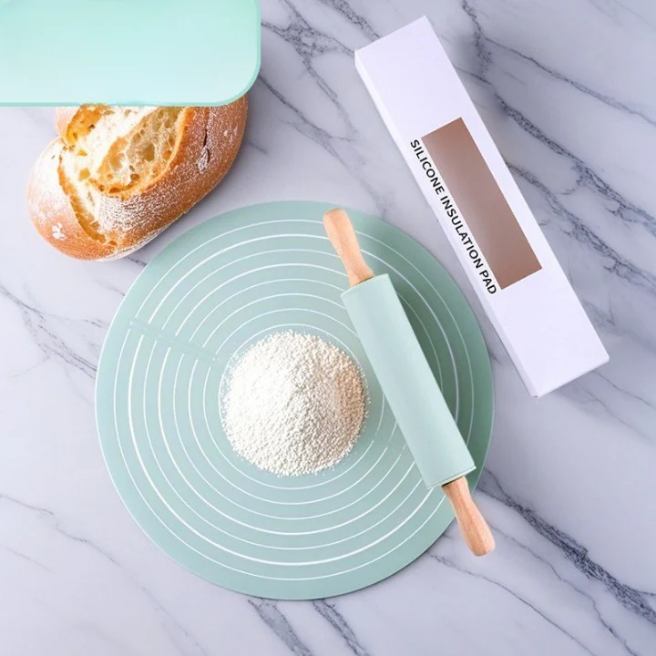 Round Silicone Kneading Pad With Rolling Pin - Image 4