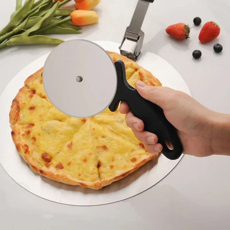Stainless Steel Roller Pizza Cutter - Image 3
